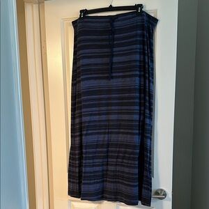 Eddie Bauer Blue and Black Maxi Skirt